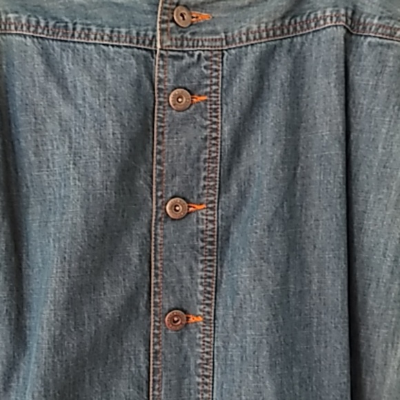 Denim front button skirt NWOT size m - Picture 1 of 8